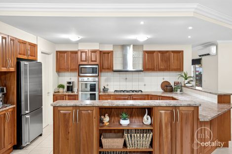 Property photo of 30 Hanna Crescent Doreen VIC 3754