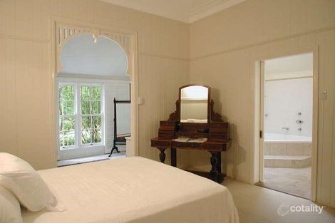 Property photo of 162 Simpsons Road Bardon QLD 4065