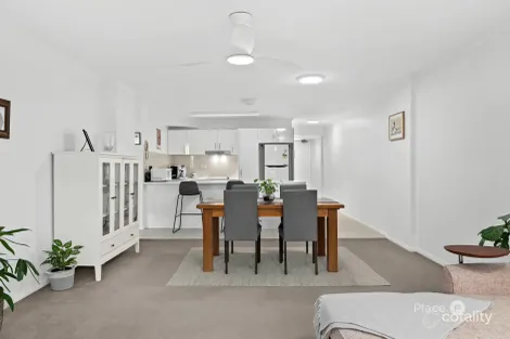 Property photo of 3/55 Thorn Street Kangaroo Point QLD 4169