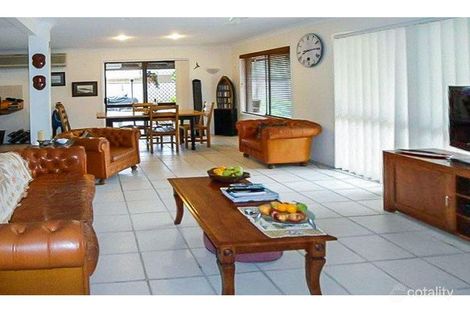 Property photo of 34 Thrush Avenue Paradise Point QLD 4216