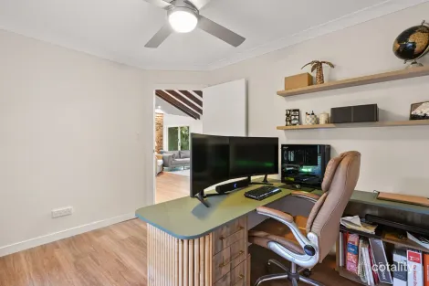 Property photo of 11 Hoad Court Oxenford QLD 4210