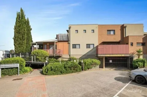 4/489A MAHONEYS RD, FAWKNER, VIC 3060