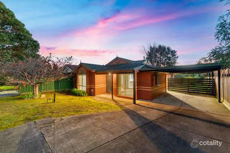 Property photo of 19 Adelaide Close Berwick VIC 3806