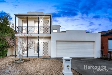Property photo of 7 Elmsted Court Cairnlea VIC 3023