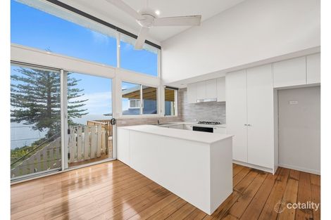 303 Lawrence Hargrave Dr, Clifton, NSW 2515
