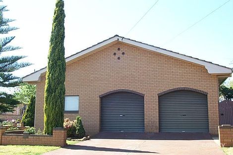 2 Dumba St, Harristown, QLD 4350