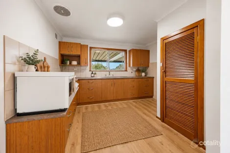 Property photo of 3 McCracken Street Cummins SA 5631