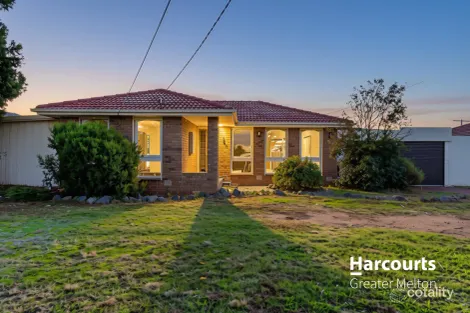 5 Hume Ave, Melton South, VIC 3338