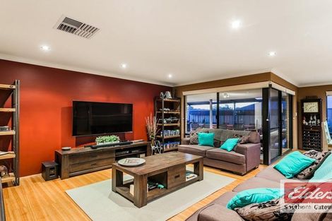 Property photo of 9 Ringwood Loop Wellard WA 6170