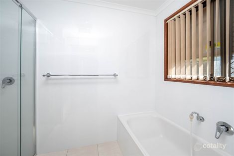 11 Maple Ave, Aberfoyle Park, SA 5159