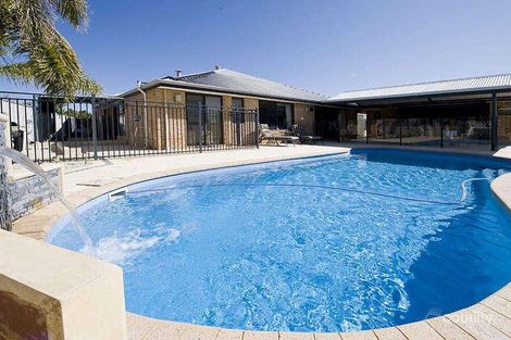 Property photo of 22 Sao Vincente Parkway Secret Harbour WA 6173