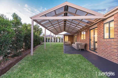 Property photo of 4 Aston Glade Cranbourne East VIC 3977