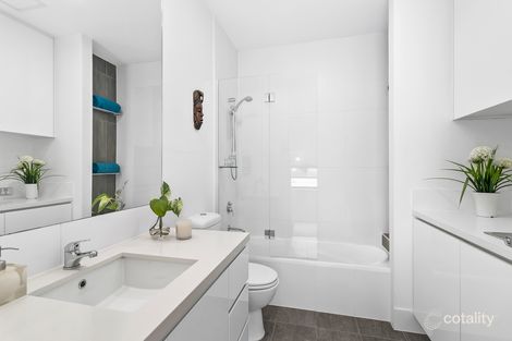 Property photo of 76 Parnell Boulevard Robina QLD 4226