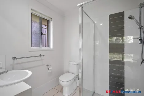 Property photo of 64 Ridgevale Boulevard Holmview QLD 4207