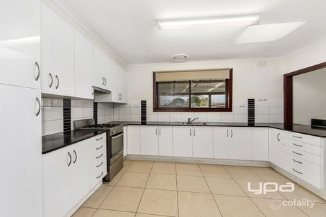 Property photo of 72 Avondale Avenue St Albans VIC 3021