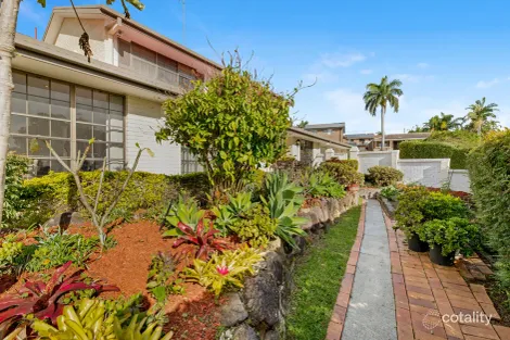 Property photo of 13 Kerria Crescent Ashmore QLD 4214