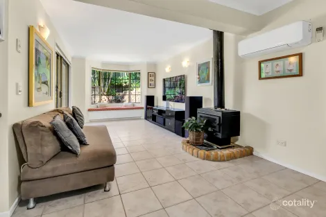 Property photo of 13 Kerria Crescent Ashmore QLD 4214