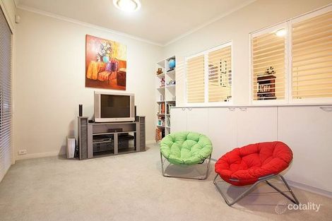 Property photo of 1 Orcades Mews Port Melbourne VIC 3207