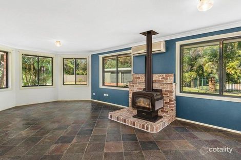 Property photo of 14 Fishermens Way Lake Cathie NSW 2445