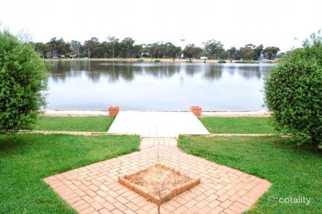 Property photo of 8 Craigmuir Drive Mooroopna VIC 3629