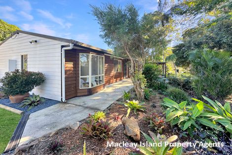31 Tukkeri St, Macleay Island, QLD 4184