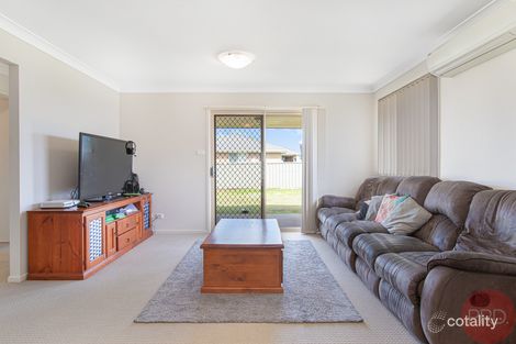19 Fonda Ave, Rutherford, NSW 2320