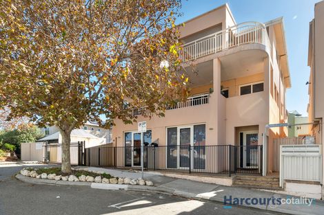 2/2 Norman St, Fremantle, WA 6160
