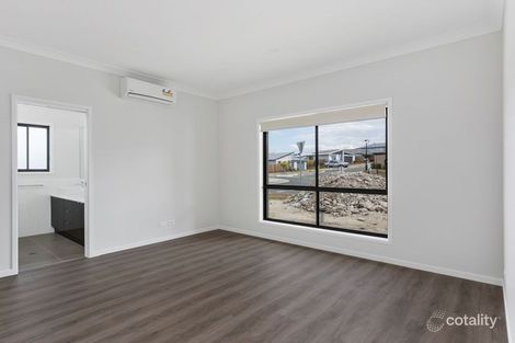 Property photo of 2/9 Frogmouth Street Upper Coomera QLD 4209