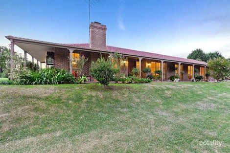 2 Drysdale Ave, Eltham, VIC 3095