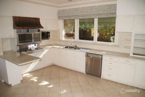Property photo of 10 Cedar Grove Highton VIC 3216