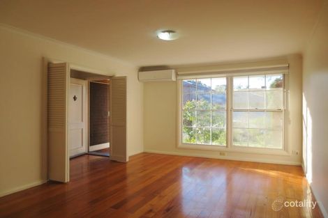 Property photo of 2/131 Ivanhoe Parade Ivanhoe VIC 3079