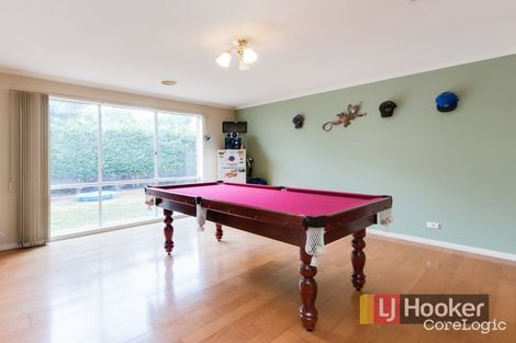 Property photo of 32 Banyalla Drive Cranbourne West VIC 3977