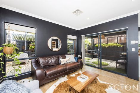 Property photo of 12 Quendamia Lane Mandurah WA 6210