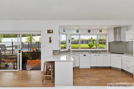 Property photo of 59 Silky Oak Drive Caves Beach NSW 2281