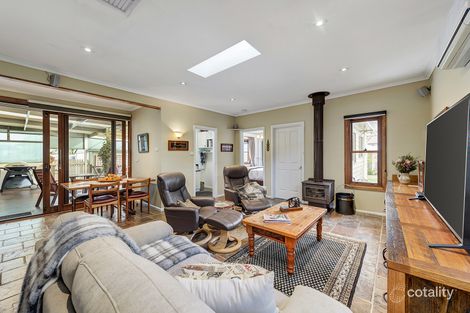 Property photo of 3 Wave Avenue Mount Waverley VIC 3149