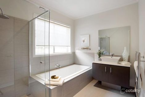 Property photo of 5221 Lumley Circuit Werribee VIC 3030