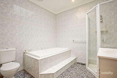Property photo of 3 Ithaca Court Chadstone VIC 3148
