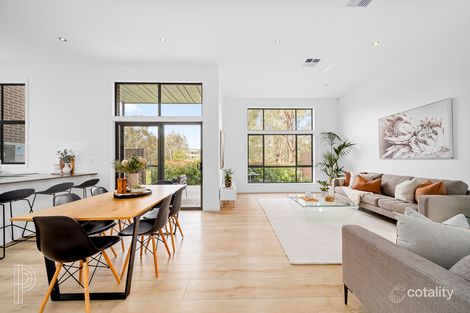 8/16 Ray Ellis Cres, Forde, ACT 2914