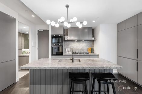 Property photo of 305/240 McKinnon Road McKinnon VIC 3204