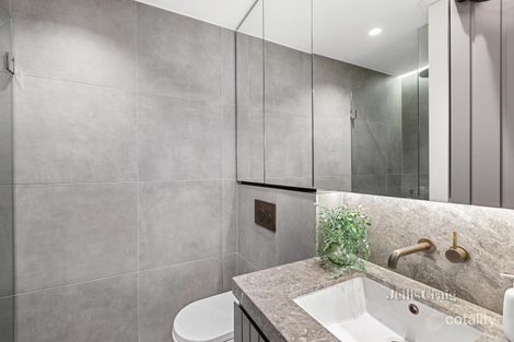 Property photo of 305/240 McKinnon Road McKinnon VIC 3204