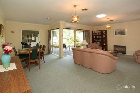 Property photo of 4 Ensay Court Vermont South VIC 3133