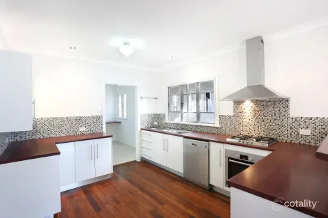 7 Redbank Rd, Redcliffe, QLD 4020