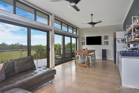 Property photo of 38 Banool Circuit Bomaderry NSW 2541