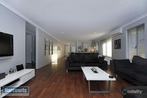 Property photo of 19 Essence Bend Atwell WA 6164