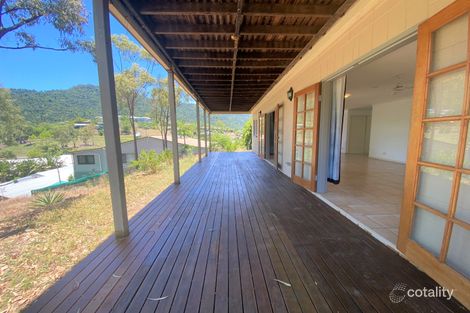 Property photo of 1/8 Macarthur Drive Cannonvale QLD 4802