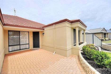 Property photo of 3 Capilano Court Meadow Springs WA 6210