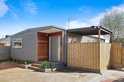 Property photo of 33 Bouvardia Crescent Frankston North VIC 3200