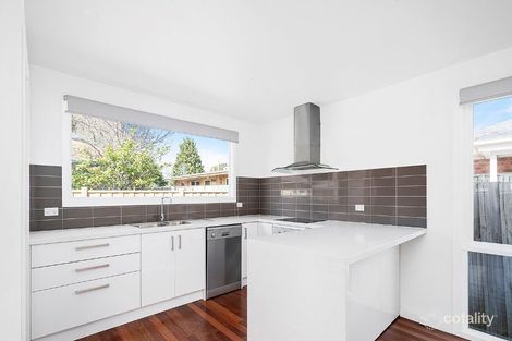 Property photo of 33 Bouvardia Crescent Frankston North VIC 3200