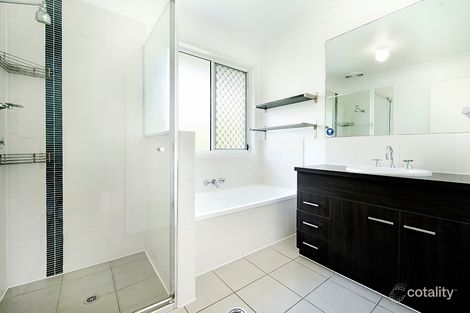 Property photo of 8 Waterlily Circuit Carseldine QLD 4034