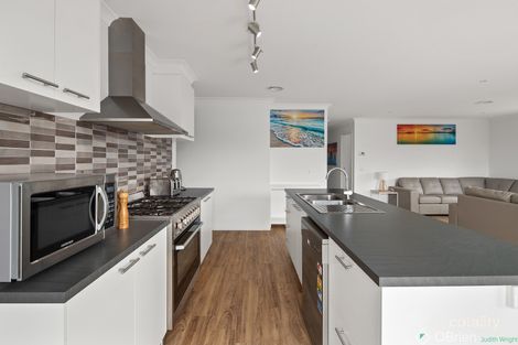 Property photo of 3 Sandpiper Circuit Cowes VIC 3922